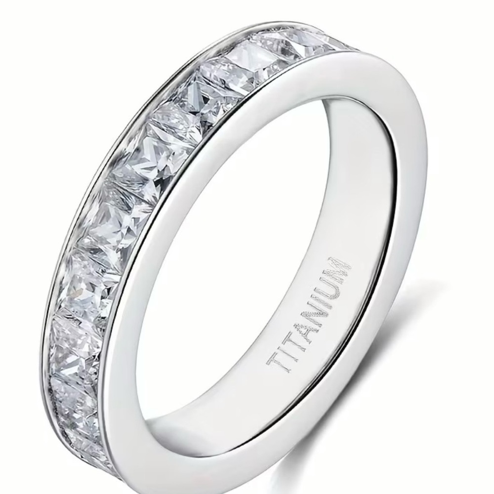 Men’s Luxury Collection Titanium Steel Cubic Zirconia Diamonds 4mm Band 10